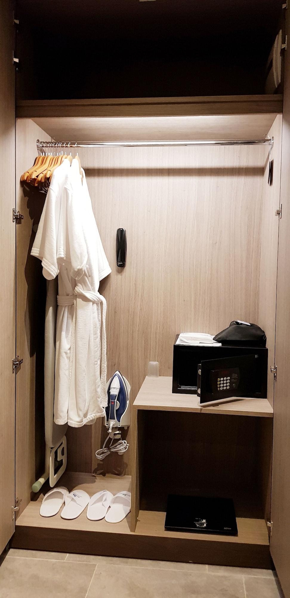 Wyndham Opi Hotel Palembang Dış mekan fotoğraf