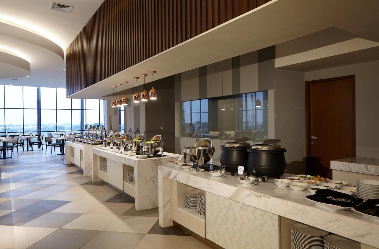 Wyndham Opi Hotel Palembang Dış mekan fotoğraf