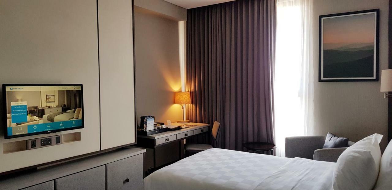 Wyndham Opi Hotel Palembang Dış mekan fotoğraf